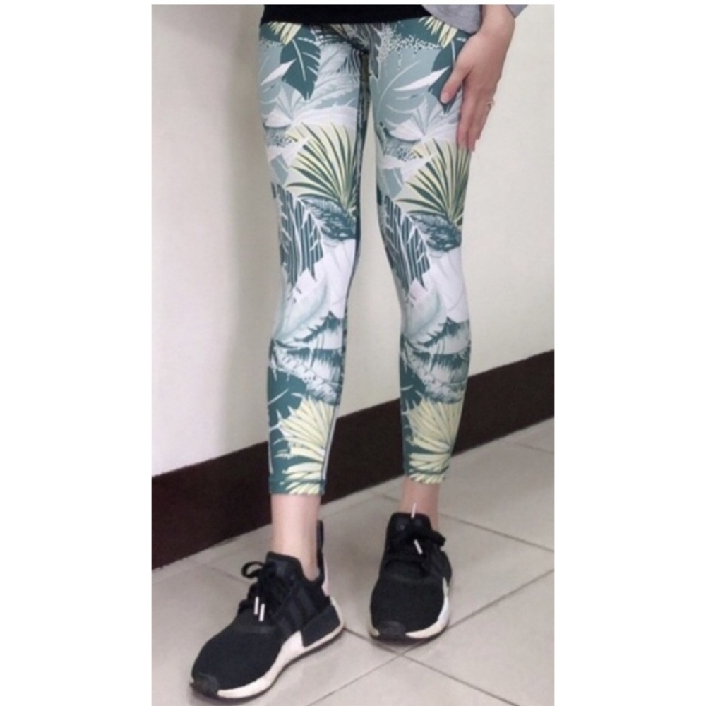 Aerie Tropical Printed Leggings